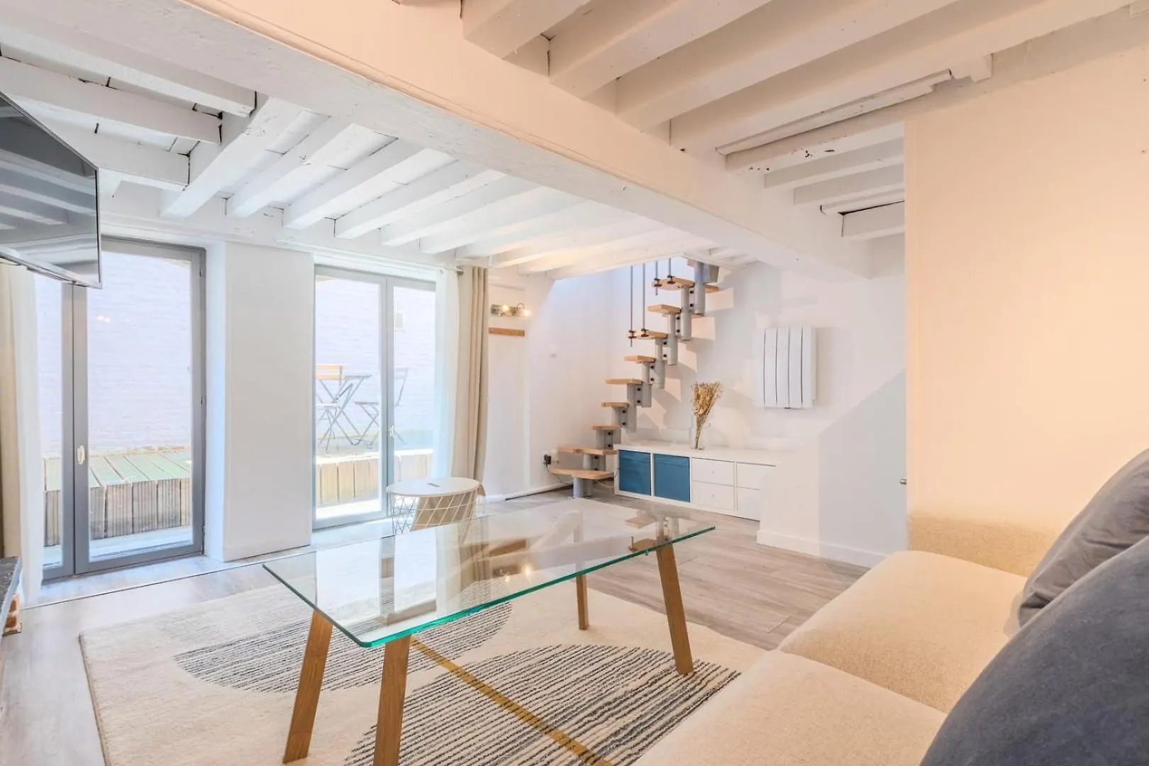 Atypical Triplex Near Grand Place With Terrace Lille 0*,  Francie
