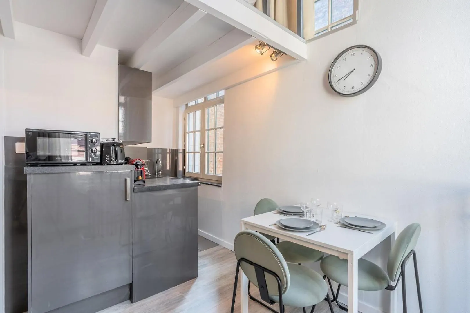 Atypical Triplex Near Grand Place With Terrace Lille 0*,